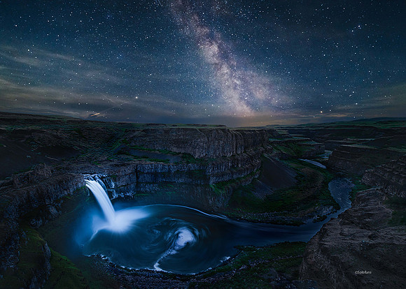 Falls in Night